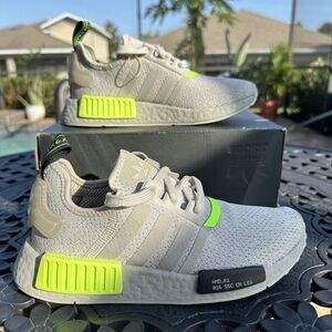 Adidas NMD_R1 Signal Green Men's Athletic Shoes EH0044 Size 5